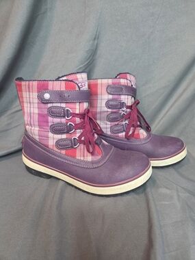 UGG Purple and Pink Plaid Lace-Up Winter Rain Boots